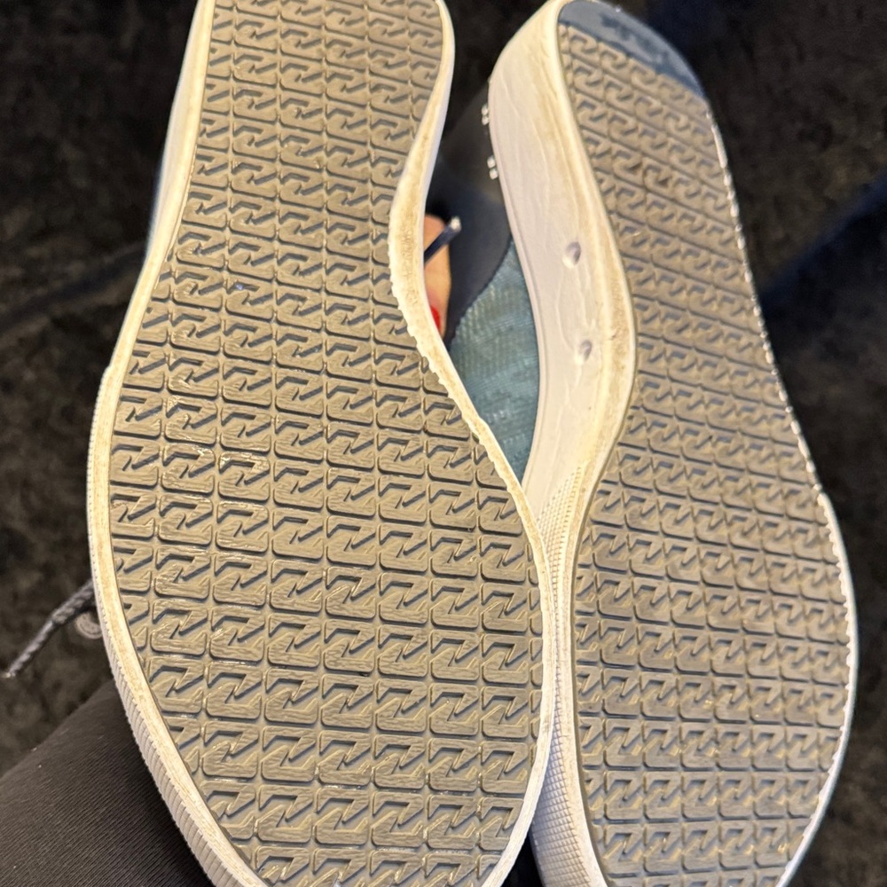 Huk Men’s fishing shoes Navy and Gray Men's Sneakers - Picture 3 of 4